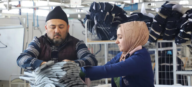 Cerca de 300 millones de trabajadores continúan viviendo en la pobreza extrema dice la OIT