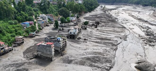 Mientras el Himalaya se derrite, las inundaciones mortales se convierten en la nueva normalidad