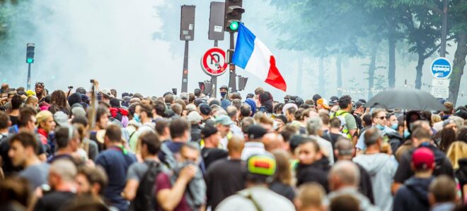 Protestas en Europa: la ONU denuncia la violencia y advierte contra la represión